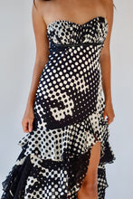 Load image into Gallery viewer, Gai Mattiolo gown
