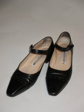 Load image into Gallery viewer, Manolo Blahnik Mary Jane flats
